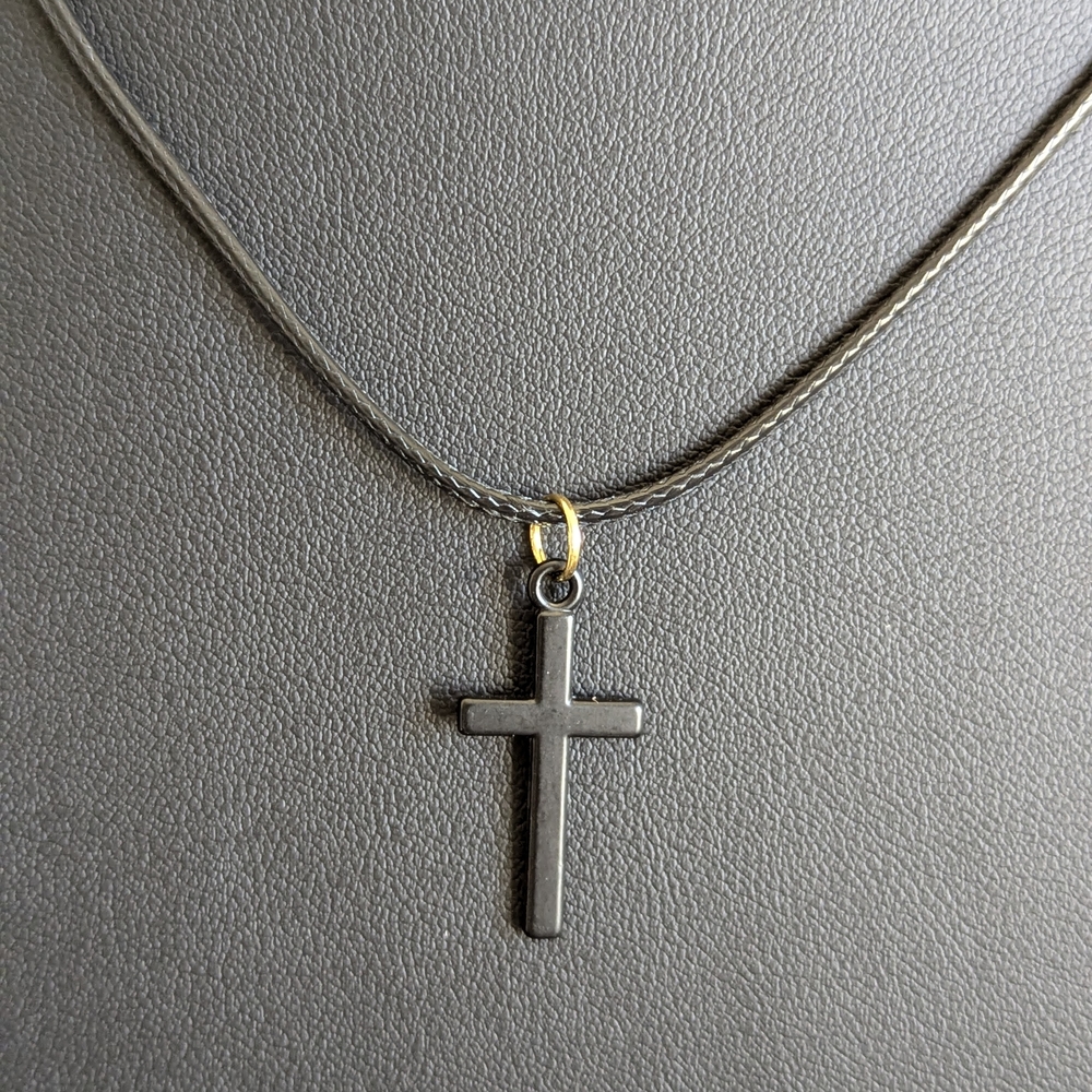 Elegant Silver Cross Necklace